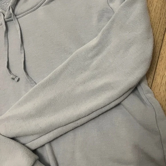 Brandy Melville Light Blue Hoodie - Picture 4 of 5